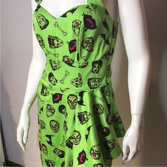 Deadly Dames VOODOO Vixen in Monster print - Picture 4 of 8